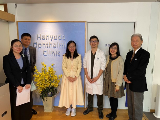(ảnh bs CKI. Nguyễn Thị Phương Hà-CEO Trung Tâm Mắt SG Hikari và bác sĩ Naoto Hanyuda-CEO Hanyuda Opthalmic Clinic.)